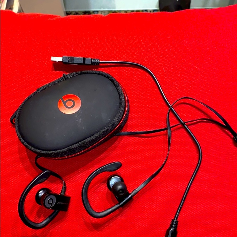 Powerbeats HighPerformance Wireless Earbuds